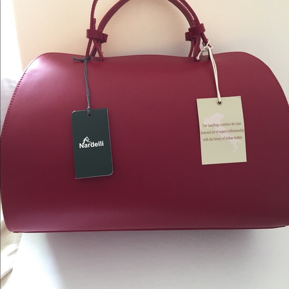 SOLD ON HOLD ---TAKE 50% OFF! ITALIAN NARDELLI BAG - Picture 6 of 8